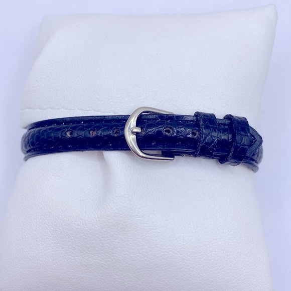 Working! Ladies Calvin Hill Quartz Small Round Face Rhinestine Watch - Picture 4 of 10